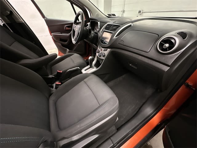 Thumbnail: 2016 Chevrolet Trax - 23