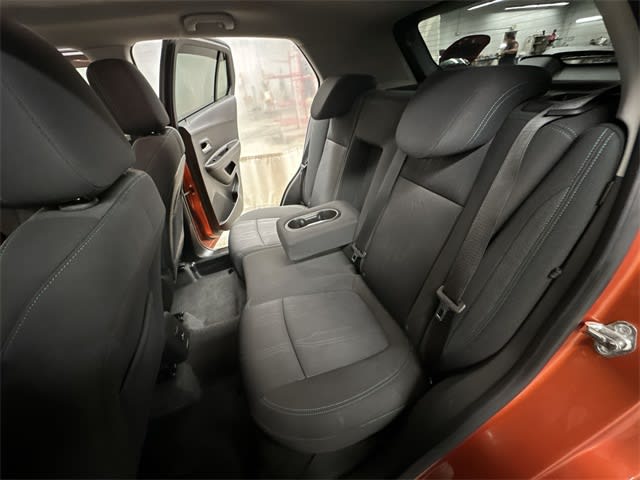 Thumbnail: 2016 Chevrolet Trax - 13