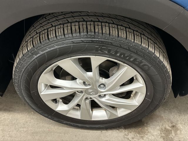 Thumbnail: 2019 Hyundai Tucson - 8