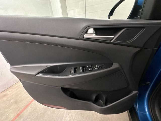 Thumbnail: 2019 Hyundai Tucson - 21