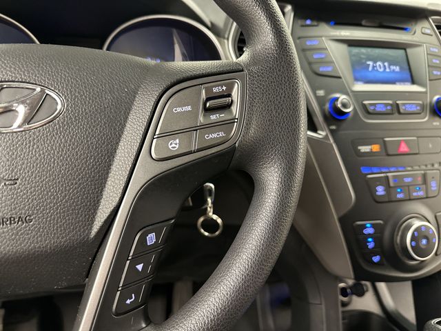 Thumbnail: 2016 Hyundai Santa Fe - 15