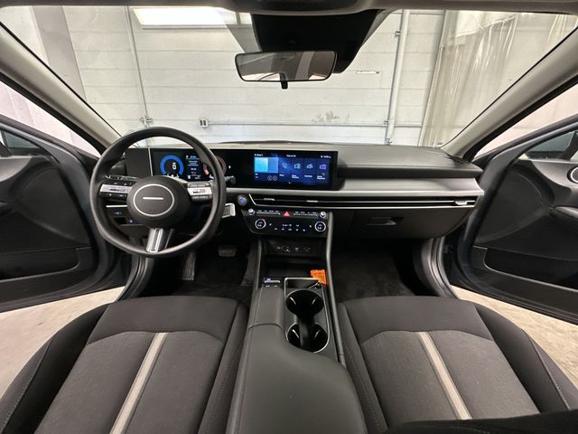 Thumbnail: 2025 Hyundai Sonata - 9