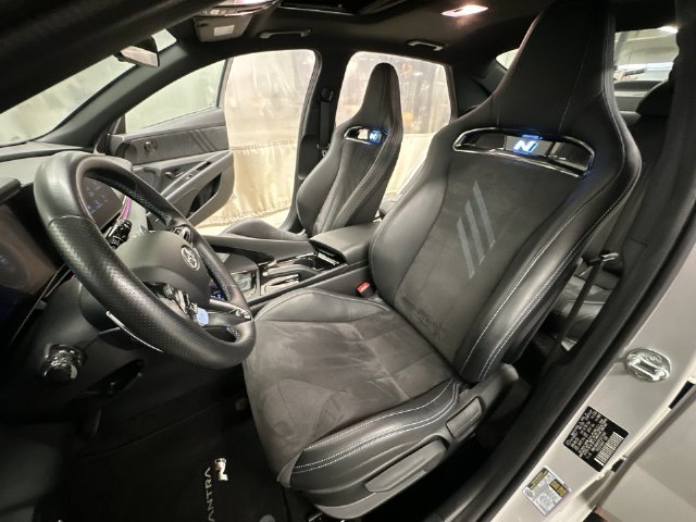 Thumbnail: 2023 Hyundai Elantra - 10