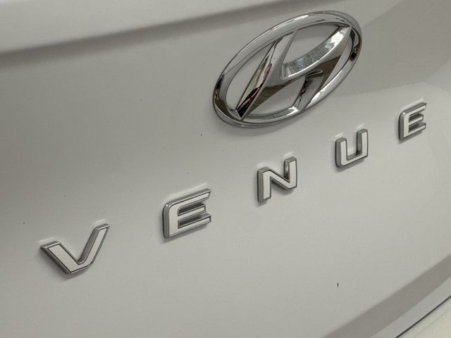 Thumbnail: 2023 Hyundai Venue - 7