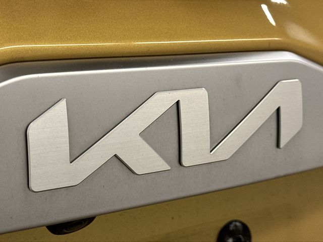 Thumbnail: 2022 Kia Seltos - 22