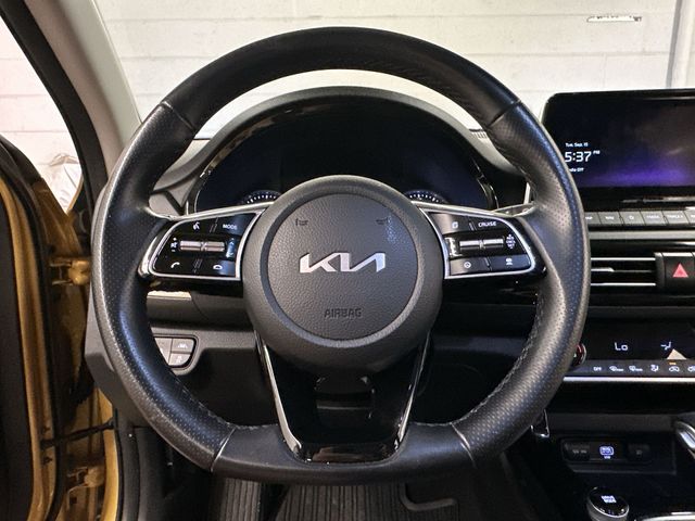 Thumbnail: 2022 Kia Seltos - 2