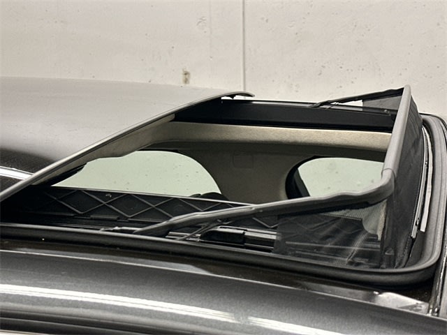 Thumbnail: 2017 Jaguar XJ - 14