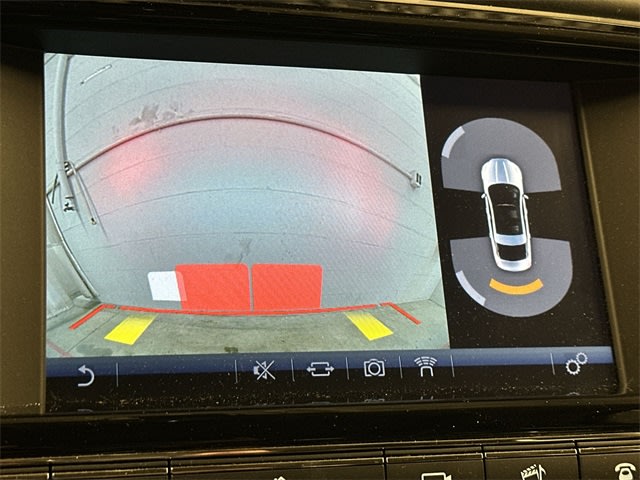 Thumbnail: 2017 Jaguar XJ - 19