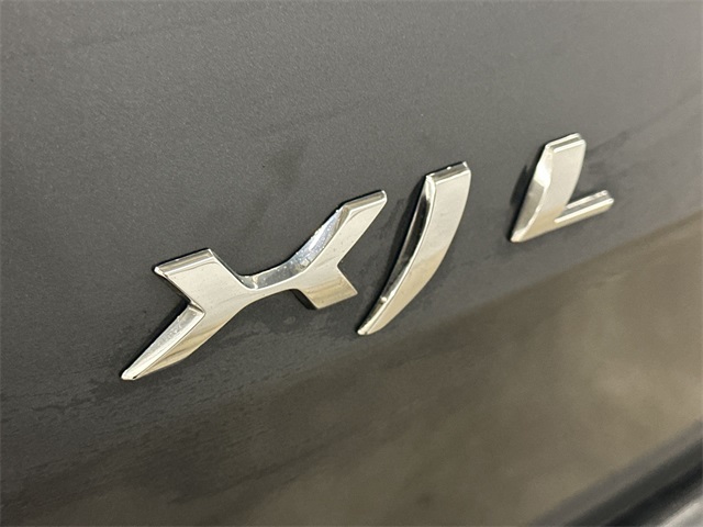 Thumbnail: 2017 Jaguar XJ - 23