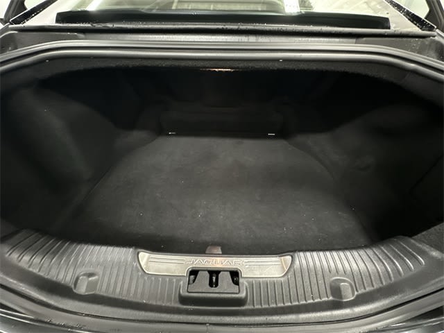 Thumbnail: 2017 Jaguar XJ - 12