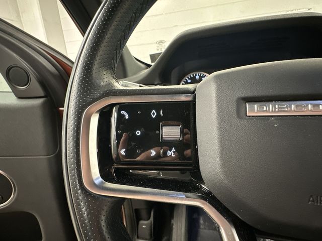 Thumbnail: 2021 Land Rover Discovery Sport - 14