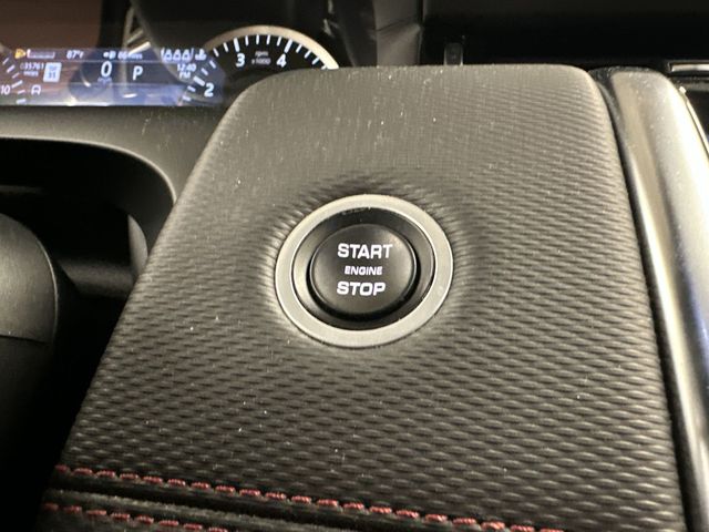 Thumbnail: 2021 Land Rover Discovery Sport - 16