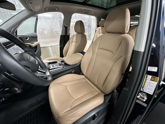 Thumbnail: 2025 Audi Q7 - 12