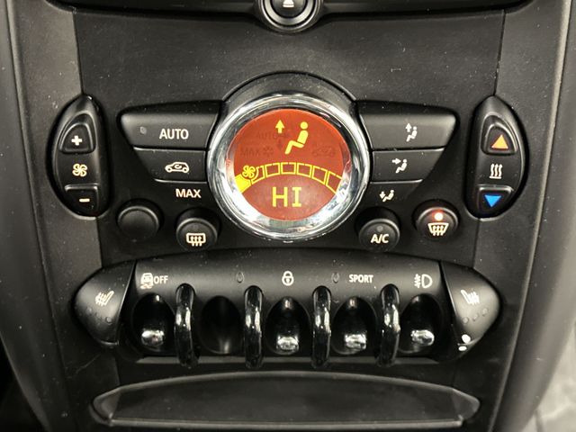 Thumbnail: 2015 MINI Cooper Paceman - 22