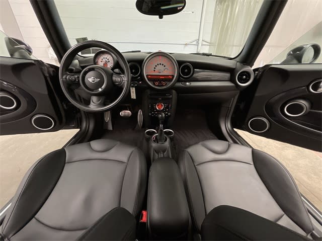 2013 MINI Cooper S 9