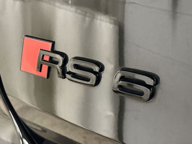 Thumbnail: 2024 Audi RS 6 - 31