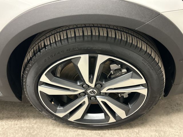 Thumbnail: 2025 Volvo V60 - 8