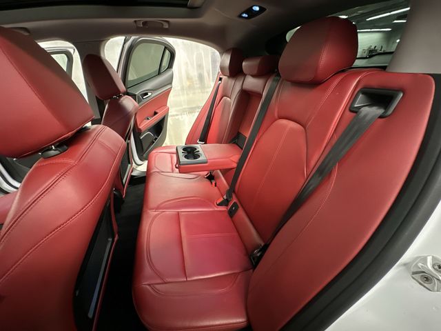 Thumbnail: 2018 Alfa Romeo Stelvio - 13