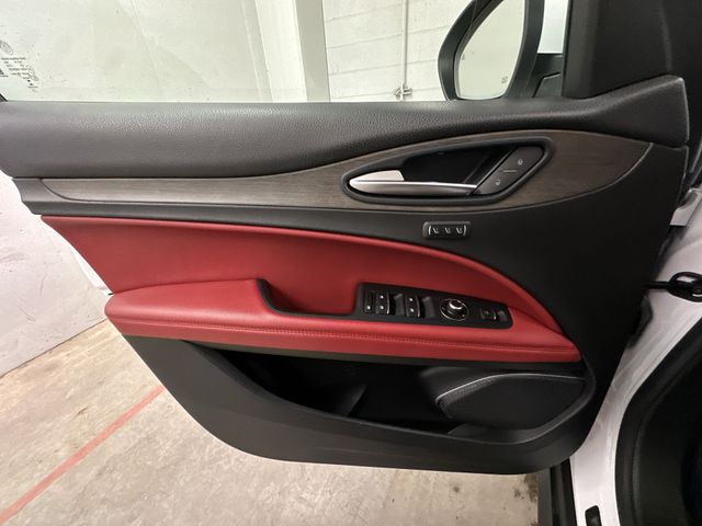 Thumbnail: 2018 Alfa Romeo Stelvio - 26