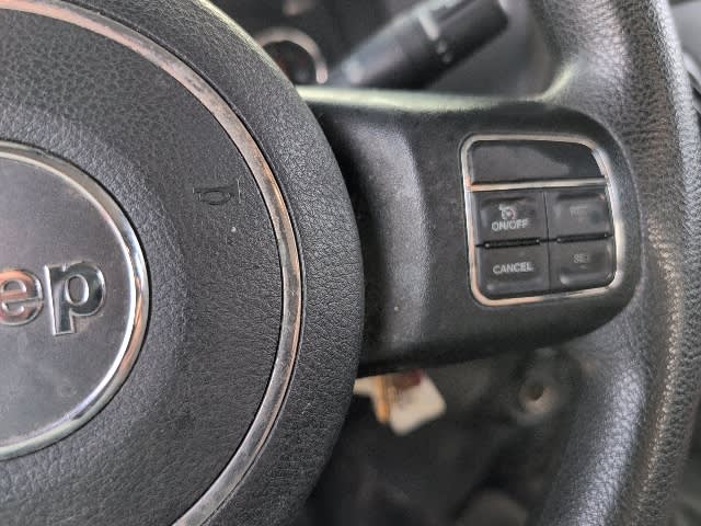 Thumbnail: 2017 Jeep Wrangler - 16