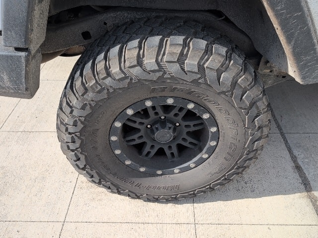 Thumbnail: 2017 Jeep Wrangler - 13