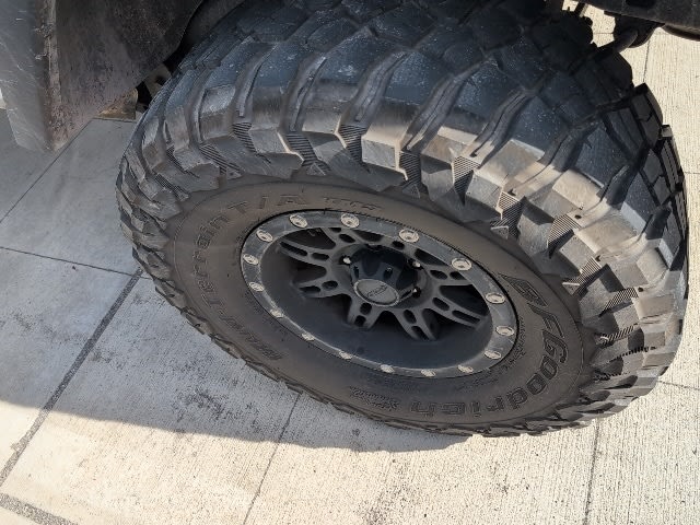 Thumbnail: 2017 Jeep Wrangler - 14