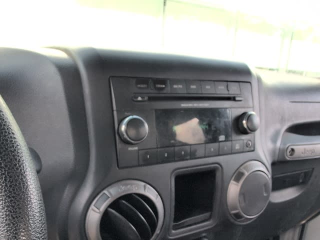 Thumbnail: 2017 Jeep Wrangler - 7