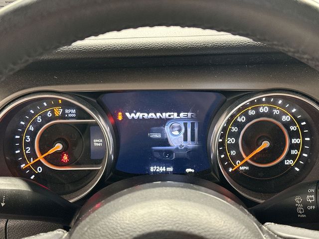 Thumbnail: 2018 Jeep Wrangler - 16