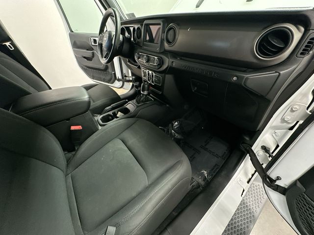 Thumbnail: 2018 Jeep Wrangler - 14