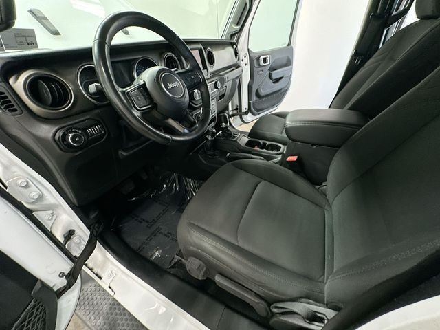 Thumbnail: 2018 Jeep Wrangler - 11