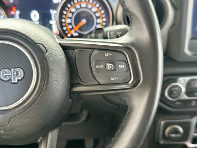 Thumbnail: 2018 Jeep Wrangler - 18