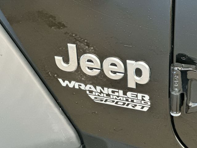 Thumbnail: 2020 Jeep Wrangler - 7