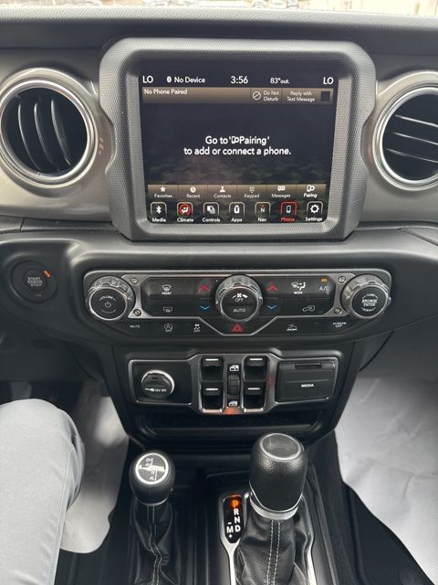 Thumbnail: 2022 Jeep Wrangler - 9