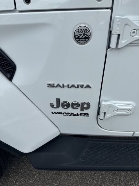 Thumbnail: 2022 Jeep Wrangler - 6