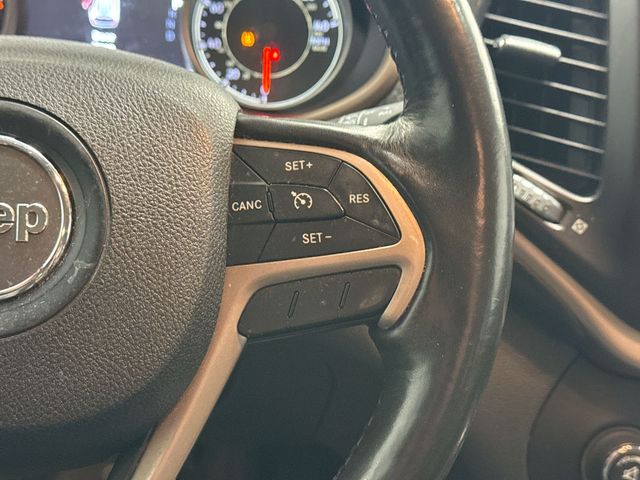 Thumbnail: 2016 Jeep Cherokee - 13
