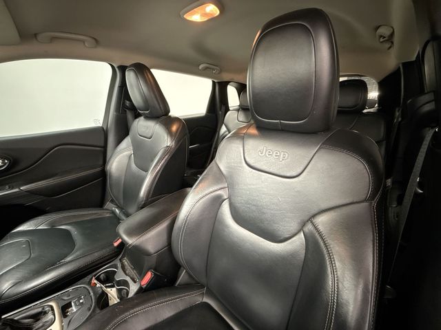 Thumbnail: 2016 Jeep Cherokee - 7