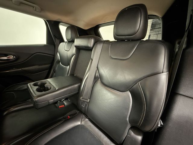 Thumbnail: 2016 Jeep Cherokee - 8