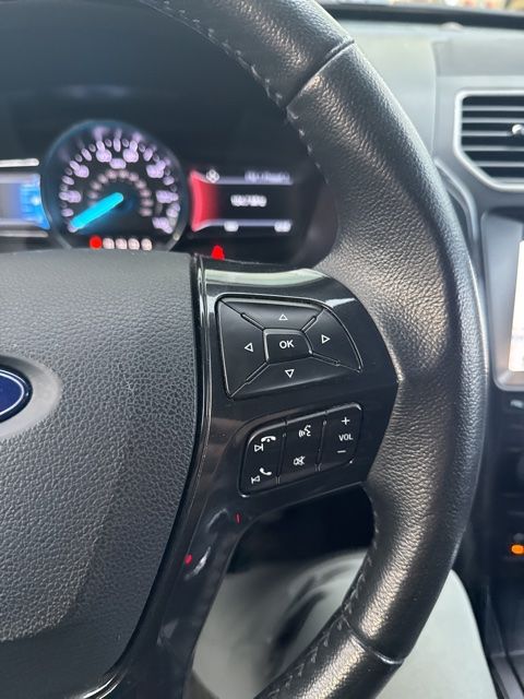 Thumbnail: 2019 Ford Explorer - 16