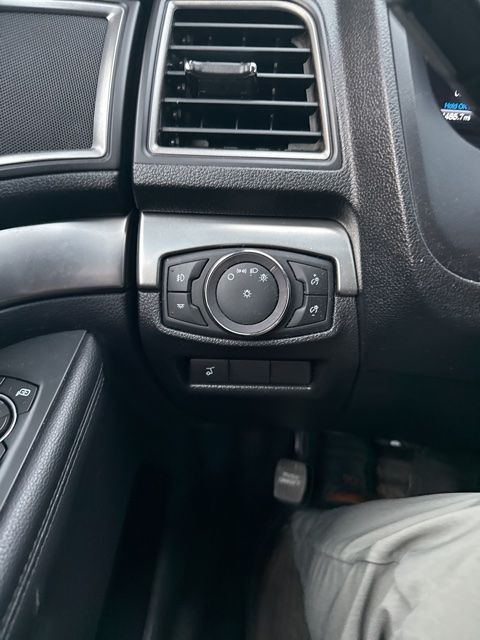 Thumbnail: 2019 Ford Explorer - 18