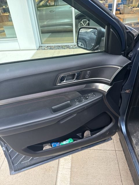 Thumbnail: 2019 Ford Explorer - 14