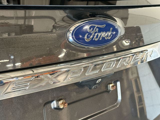 Thumbnail: 2018 Ford Explorer - 7