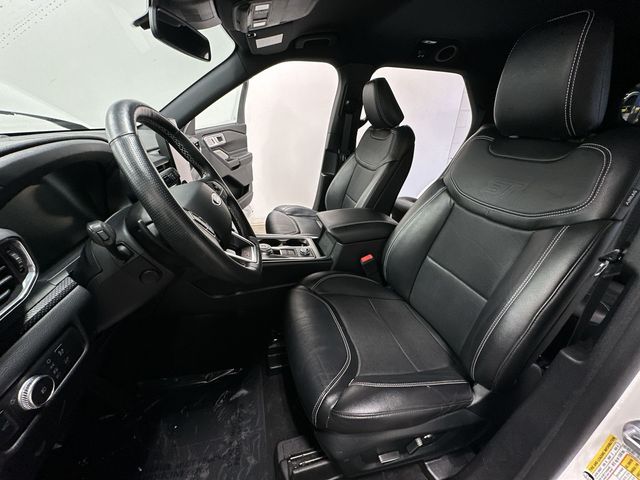 Thumbnail: 2020 Ford Explorer - 11