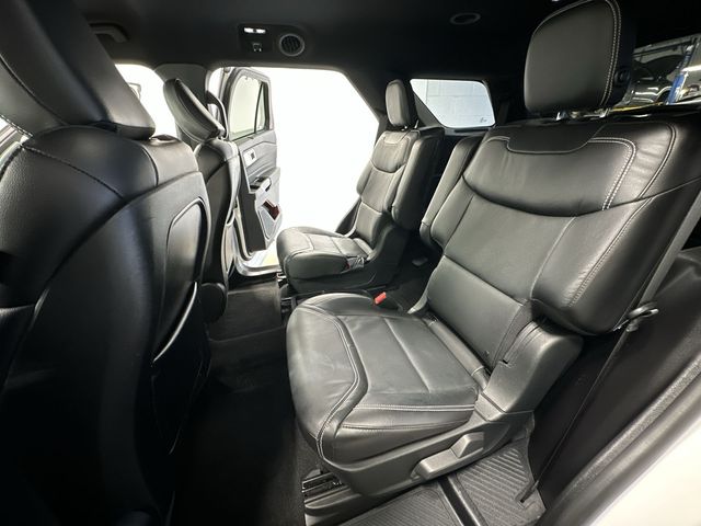 Thumbnail: 2020 Ford Explorer - 12