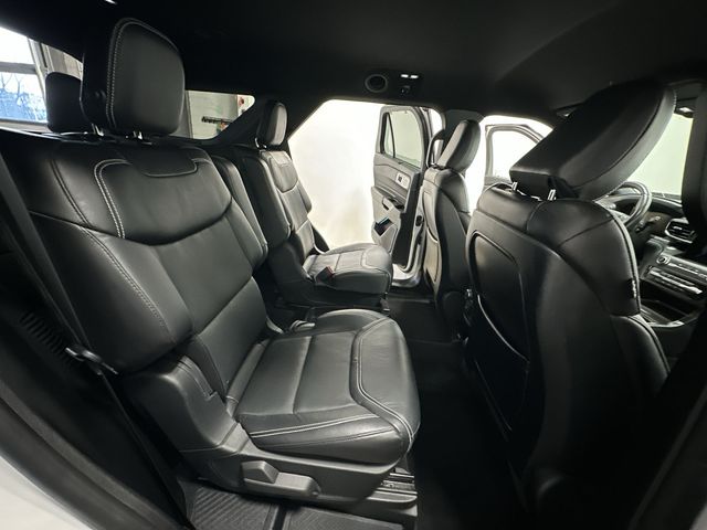 Thumbnail: 2020 Ford Explorer - 29