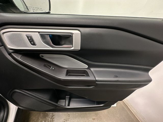 Thumbnail: 2020 Ford Explorer - 28