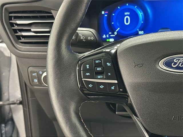 2021 Ford Escape Titanium Hybrid 18