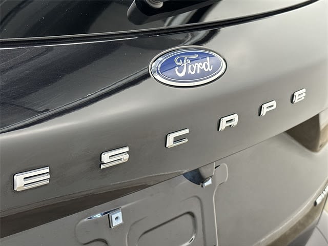 2023 Ford Escape ST-Line 7