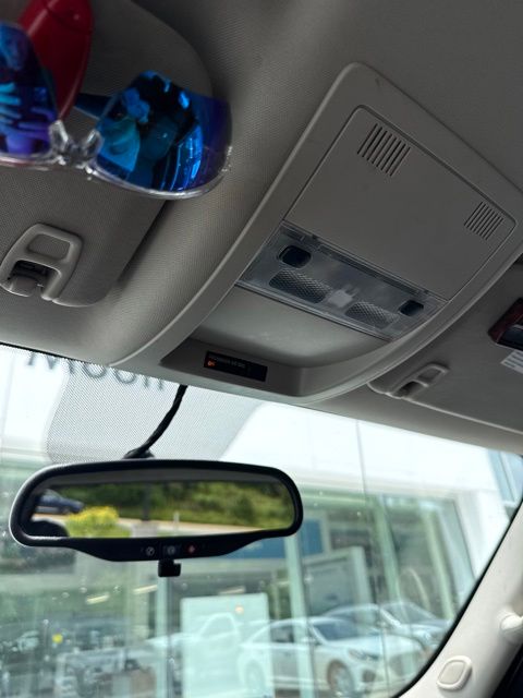 Thumbnail: 2011 Chevrolet Silverado 1500 - 19