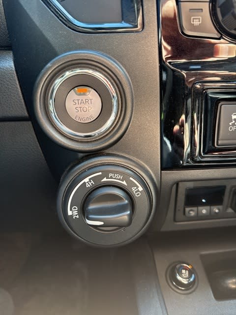 Thumbnail: 2021 Nissan Titan - 21