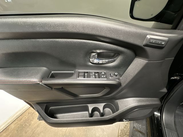 Thumbnail: 2021 Nissan Titan - 26